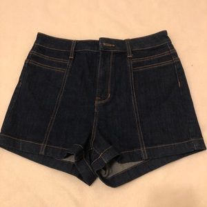 Lottie Moss Vintage Style Mid rise shorts